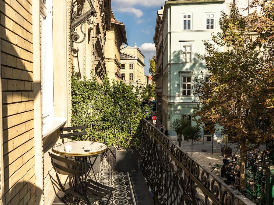 Suite Supérieure, 1 trÚs grand lit, balcon | Vue sur la ville
