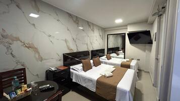 Habitación con 2 camas individuales | Minibar, wifi gratis y acceso para silla de ruedas