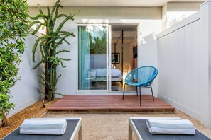 1 Bedroom, Deluxe Suite, Non Smoking | Terrace/patio - the Weekend (Palm Springs)