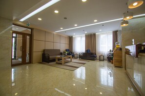 Exterior - Rayan Hotel (Osh)