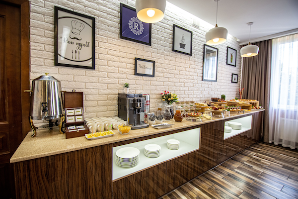 Free daily buffet breakfast