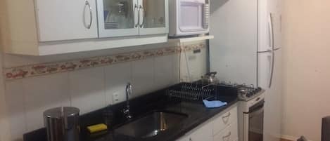 村舍 | 私人简易厨房 | 冰箱、微波炉、烤箱、厨具/餐具