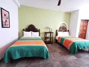 Comfort Quadruple Room - Casa Cinco De Mayo (San Miguel de Allende)