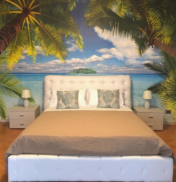 Minibar, desk, rollaway beds, free WiFi