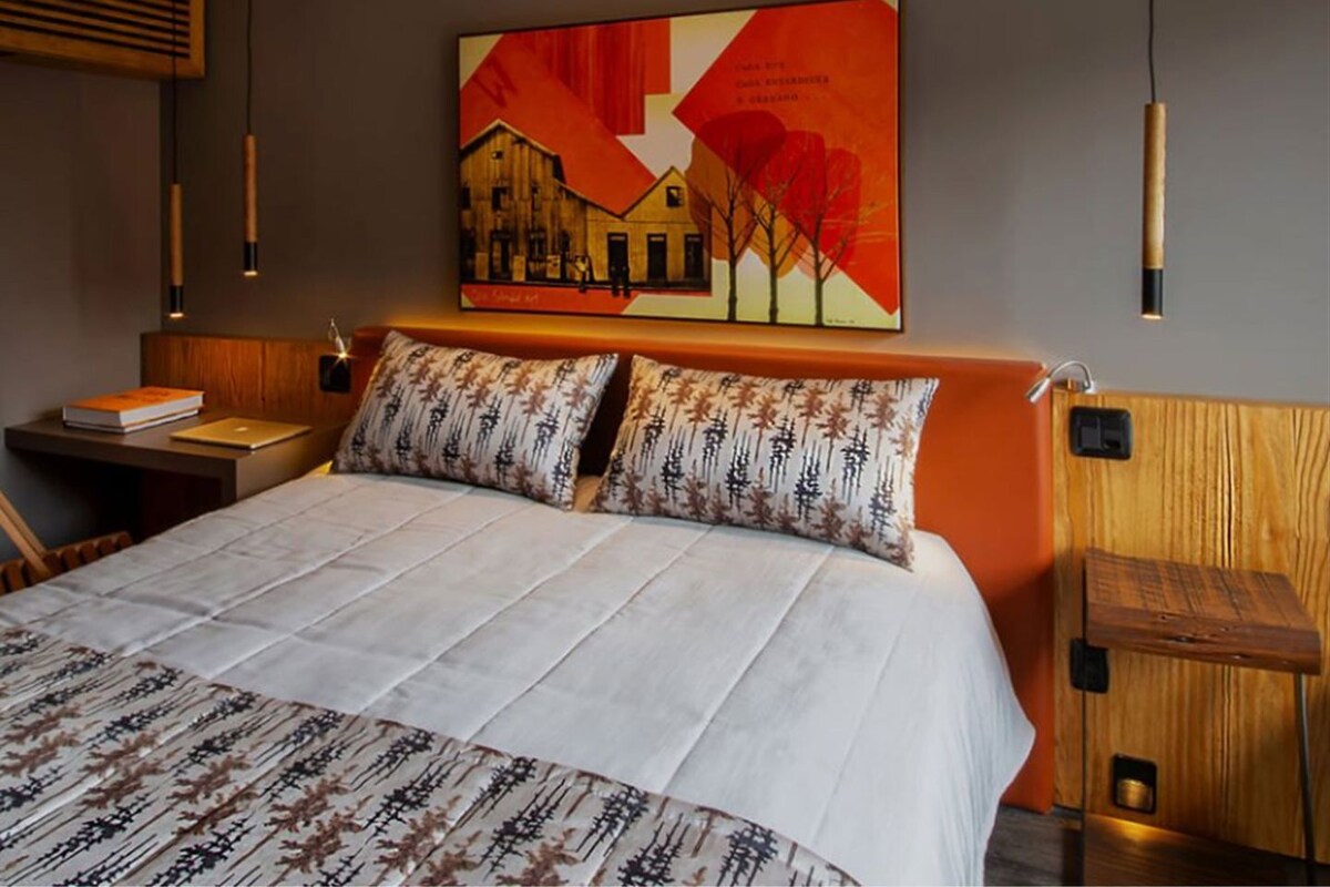 Premium bedding, pillow-top beds, free minibar, in-room safe