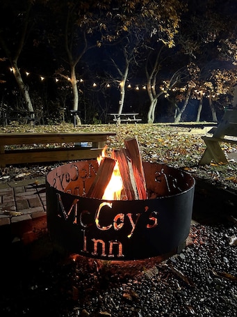 BBQ/picnic Area. McCoy's Inn