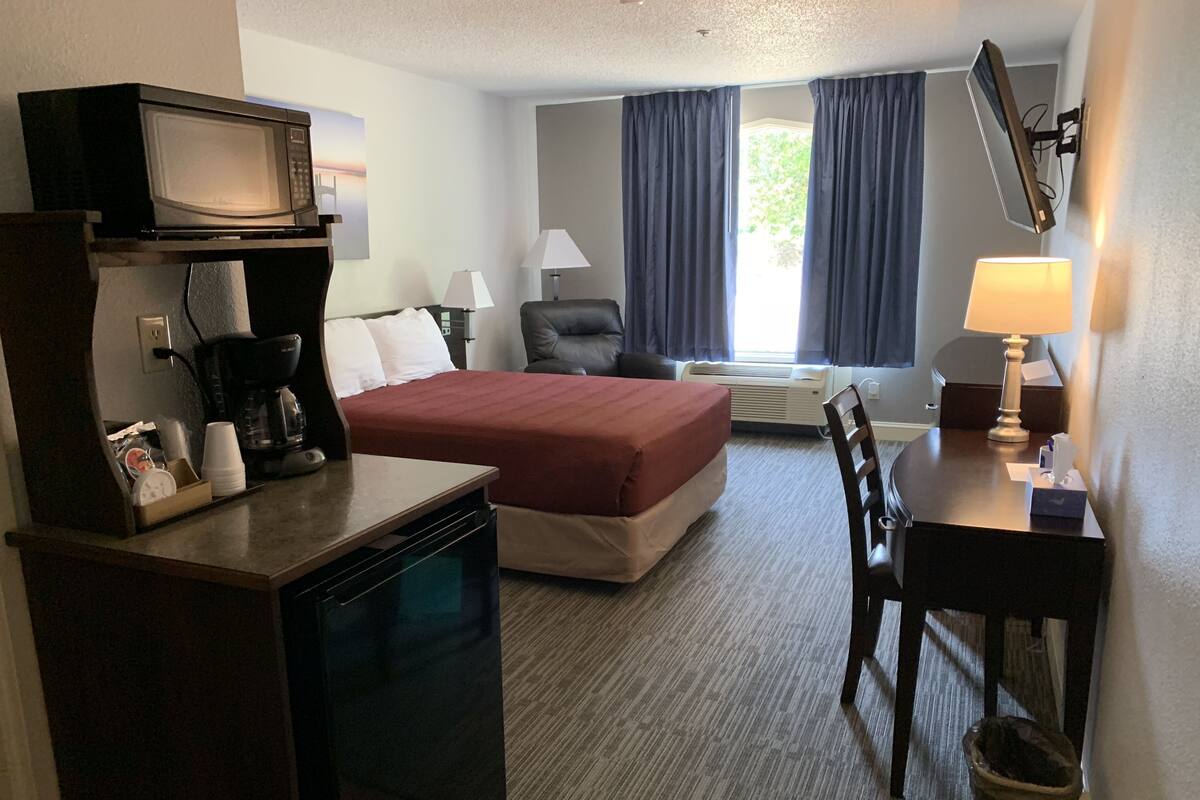 Standardzimmer, 1 Queen-Bett | Hochwertige Bettwaren, Verdunkelungsvorhänge, Bügeleisen/Bügelbrett
