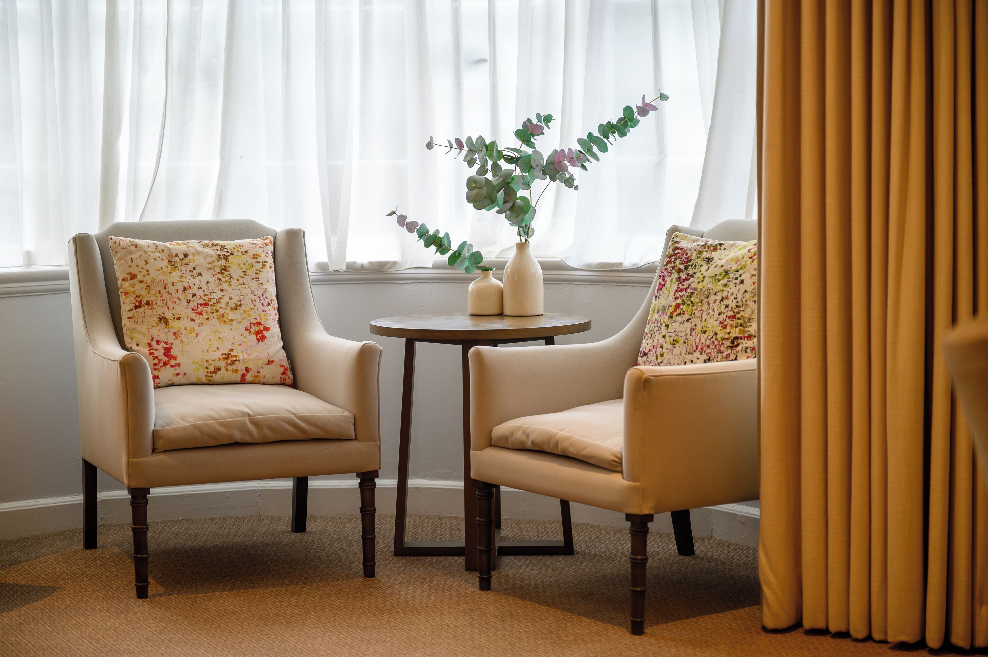 room (feature king) | hypo-allergenic bedding, in-room safe, individually decorated, desk