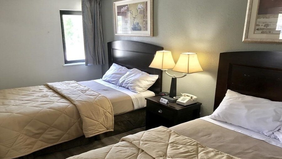 Palace Inn & Suites - Newport News/Jefferson Ave