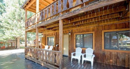 Thunderbird Lodge