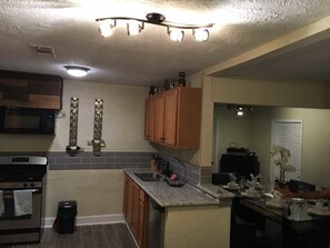 Familienhaus, 4 Schlafzimmer | Eigene Küche | Kühlschrank, Mikrowelle, Ofen, Herdplatte