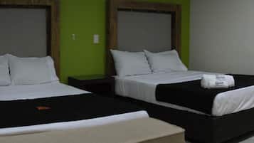 Habitación básica, 1 habitación | Escritorio, wifi gratis, ropa de cama y acceso para silla de ruedas