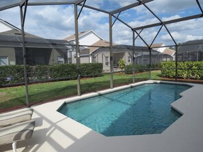 Außenpool, Liegestühle