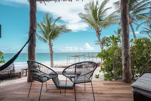 Master Suite Oceanfront Beach Terrace | Terrasse/Patio