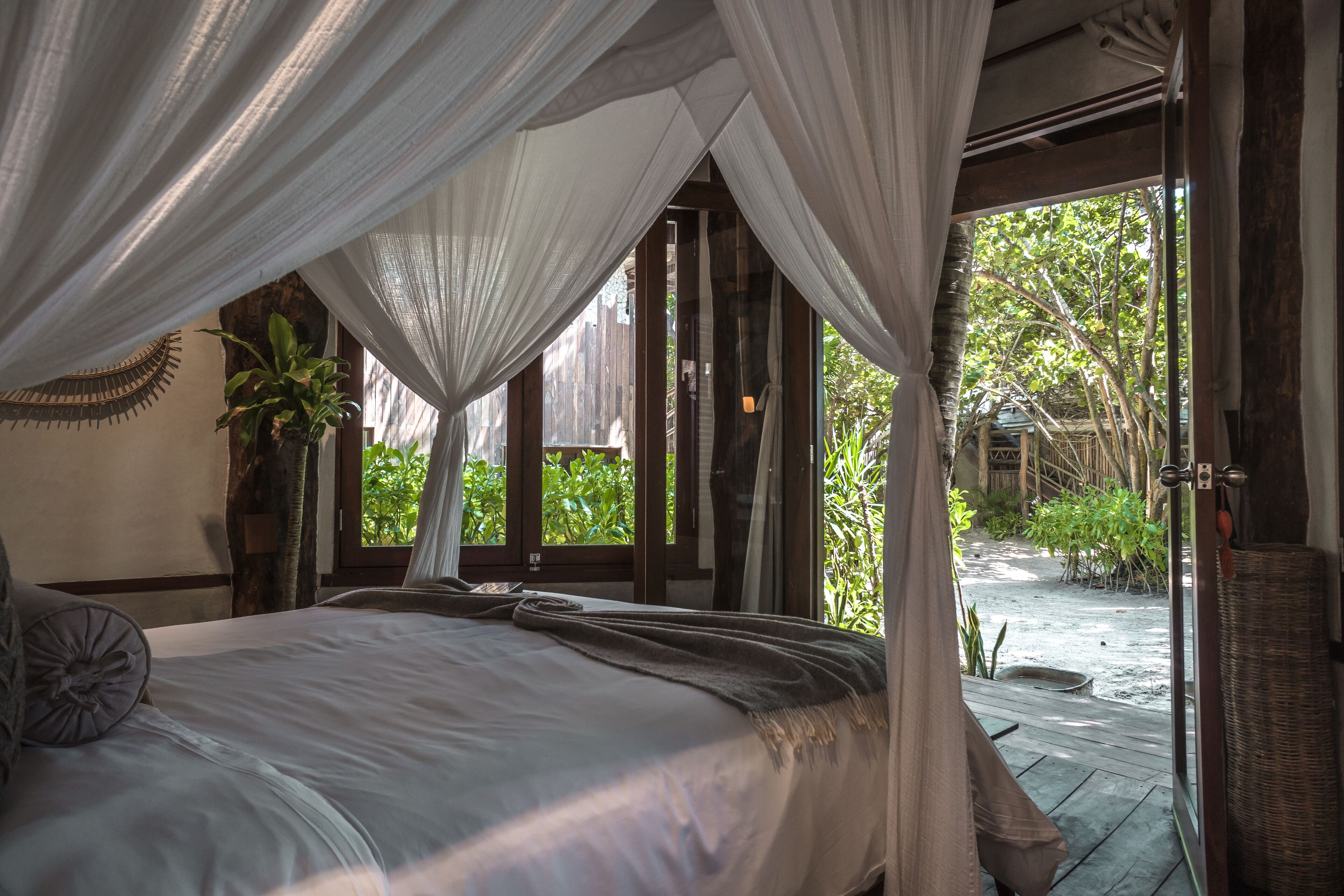 Small Cabanas Partial Ocean view | セーフティボックス (室内)、アイロン / アイロン台、WiFi (無料)、客室ごとに異なる装飾