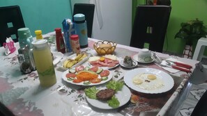 Restaurant - Casa Kenis & Martha (Havana)