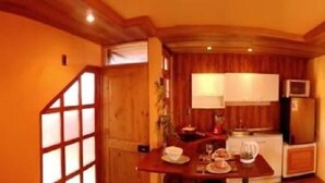 Apartemen Comfort, 1 Tempat Tidur Queen, Boleh Merokok, kamar mandi pribadi | Dapur kecil pribadi