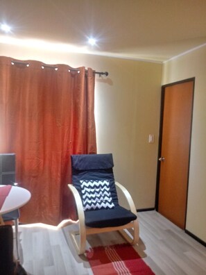Comfort Apartment, 1 Queen Bed, Smoking, Private Bathroom | 1 bedroom, desk, iron/ironing board, free WiFi