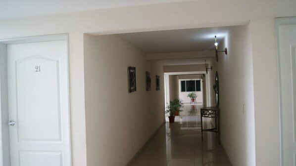 Hallway - Hotel Kuliacan by Grupo La Jolla (Culiacán)
