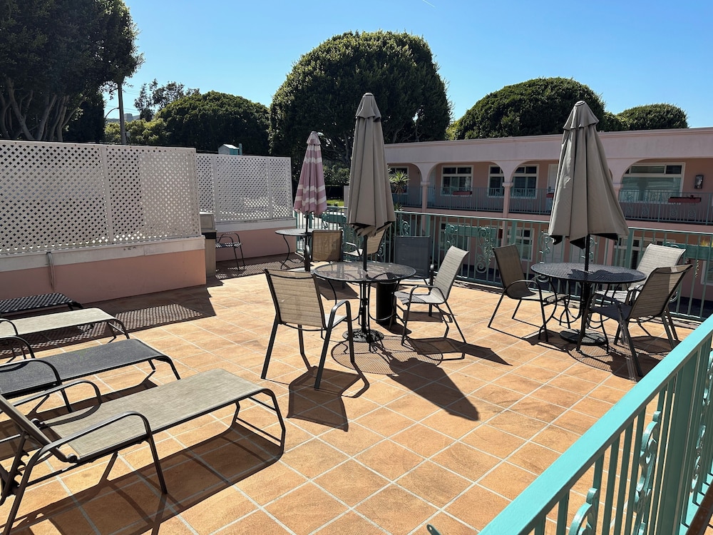 Sea Shore Motel by null