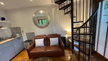 Casa de campo superior, 1 cama King size, para no fumadores, en el área del jardín | Área de sala de estar
