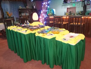 Colazione a pagamento, servita tutte le mattine 