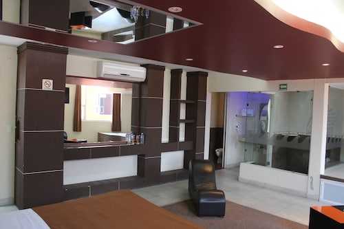 Motel Séptimo Eclipse - Adults Only