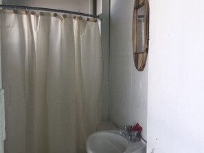 Comfort Double Room, 1 Large Twin Bed, Smoking | Bathroom | Shower, free toiletries, hair dryer