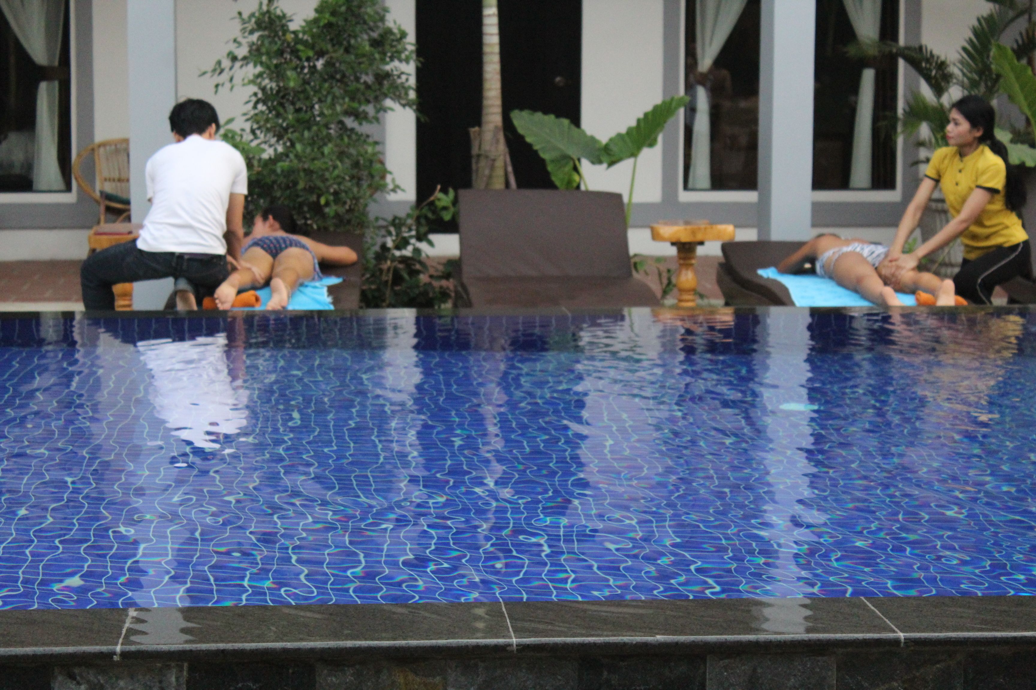 Thai massages, manicures and pedicures