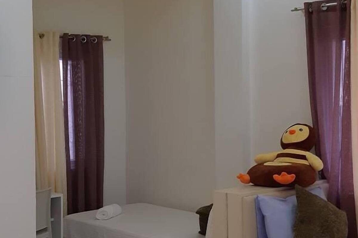 Egyptian cotton sheets, premium bedding, blackout curtains, WiFi