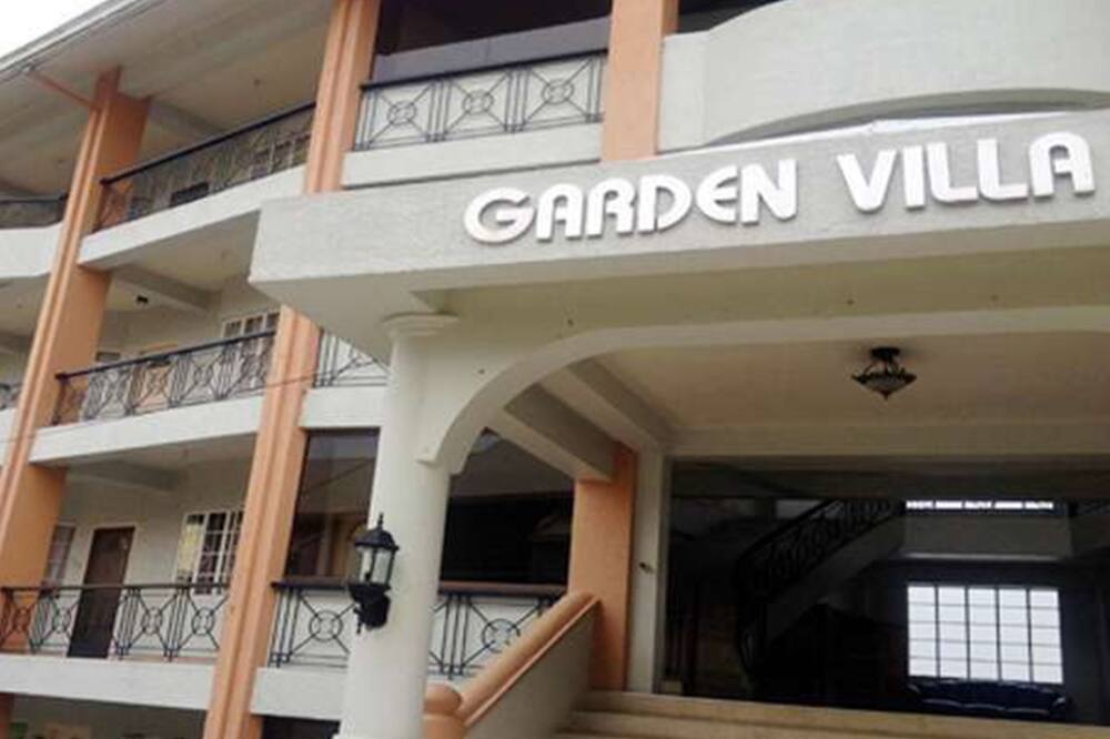 Gardenville Hotel