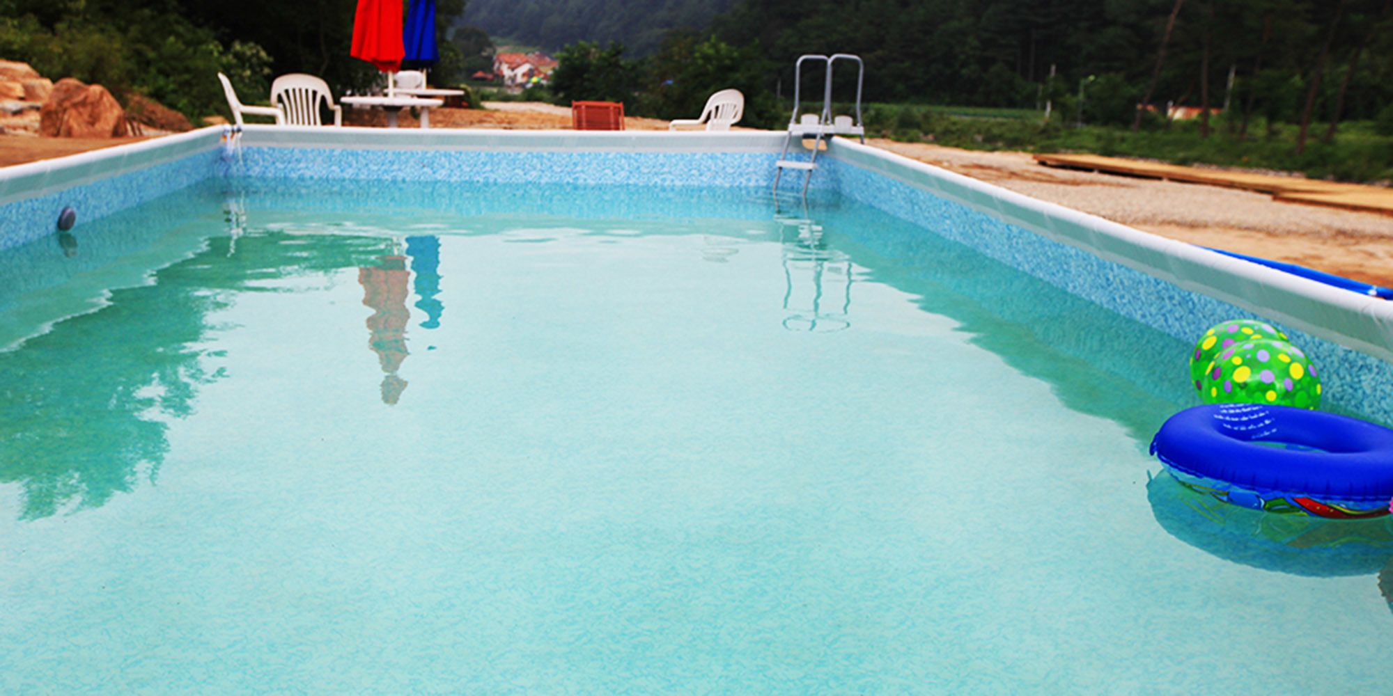 Seasonal outdoor pool