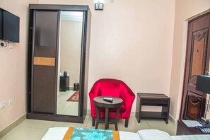 Superior-Zimmer, 1 King-Bett | 1 Schlafzimmer, Zimmersafe, kostenloses WLAN, Bettwäsche