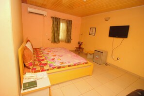 Deluxe Double Room, 1 Double Bed | Desk - Juvacy Luxury Hotel 1 (Karu)