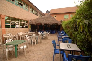 Bar (on property) - Juvacy Luxury Hotel 1 (Karu)