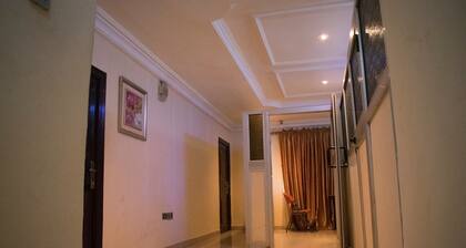 Taverna Guest House