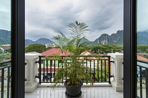 Deluxe Twin Room, Mountain View | Balcony view