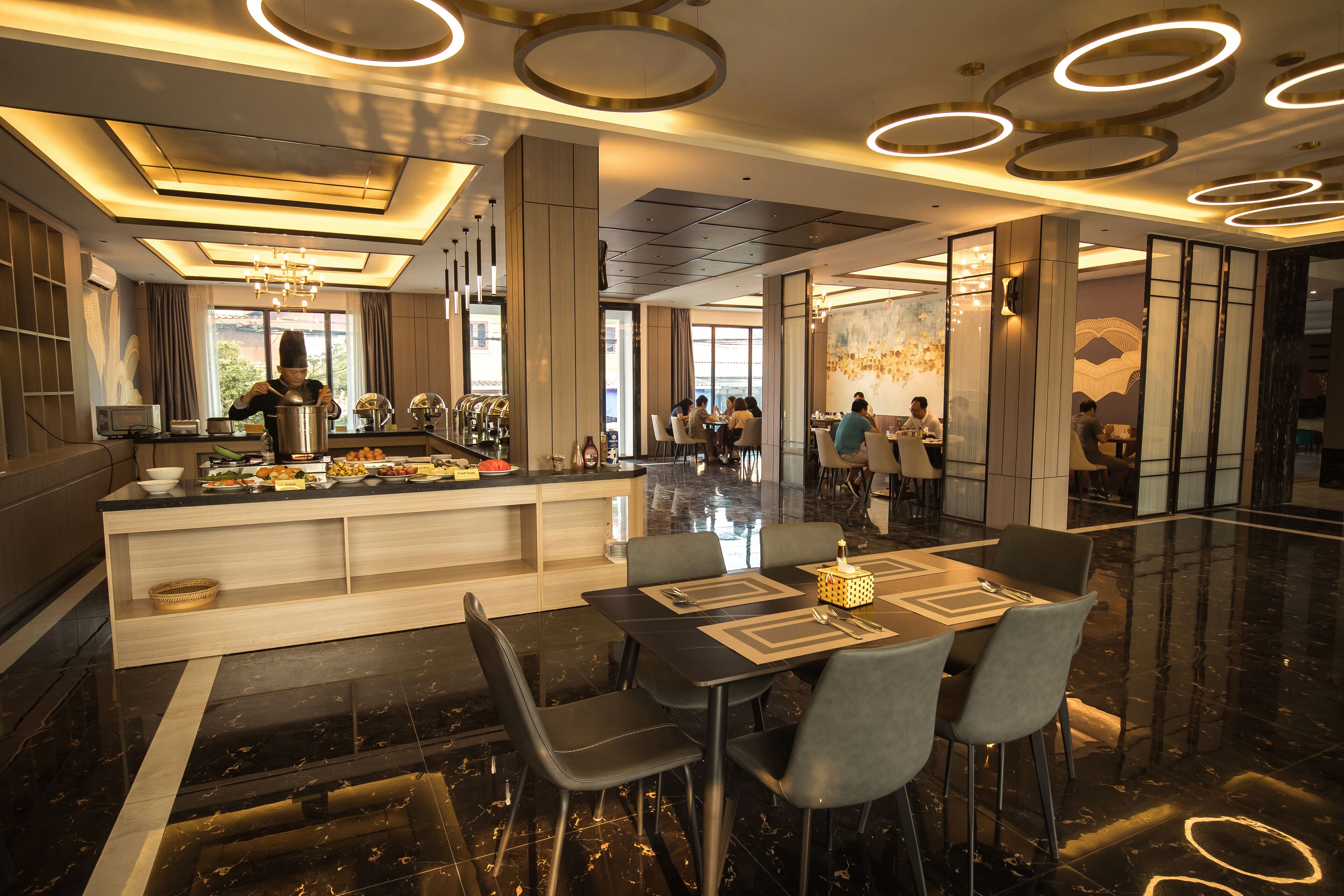 free daily buffet breakfast