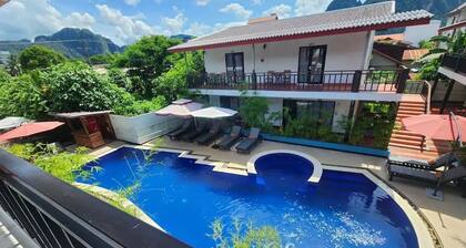 Vangvieng Night Market Resort