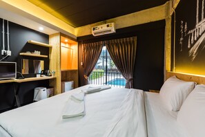 标准房, 1 张特大床, 无烟房 | 客房服务设施