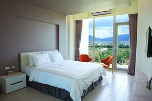 City Villa, 3 Bedrooms, Private Pool | Room amenity - Splendi Villa (Hengchun)