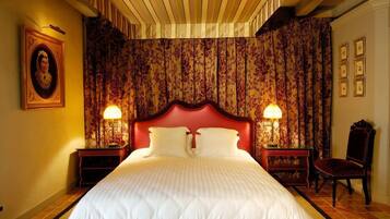 Suite | Premium bedding, minibar, in-room safe, individually decorated