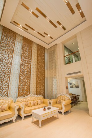 Deluxe-Villa | Verdunkelungsvorhänge, schallisolierte Zimmer, kostenloses WLAN