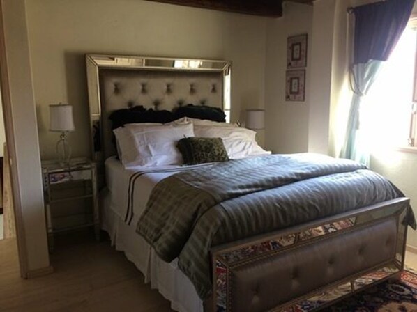 Deluxe House, 1 Queen Bed, Non Smoking