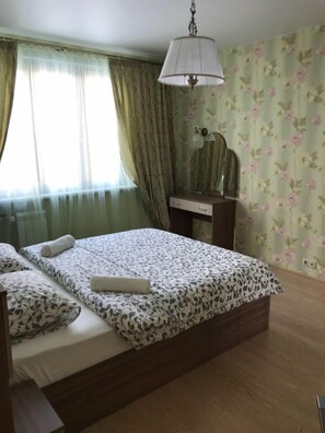 Departamento, 2 habitaciones | 2 habitaciones, tabla de planchar con plancha, cunas y camas extra 