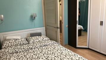 Apartment, 2 Schlafzimmer | 2 Schlafzimmer, Bügeleisen/Bügelbrett, Babybetten, Zustellbetten