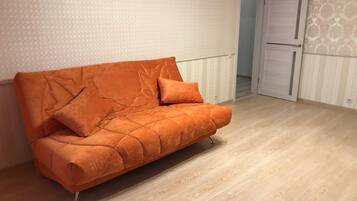 Apartment, 2 Schlafzimmer | Wohnzimmer | Fernseher