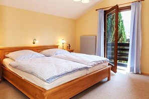 Casa Confort, varias camas, para no fumadores | 3 habitaciones, tabla de planchar con plancha y wifi gratis 