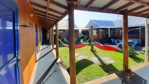 Down comforters, iron/ironing board, bed sheets - Tongariro River Retreat - Hostel (Turangi)