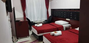 Bàn ủi/dụng cụ ủi quần áo, truy cập Internet không dây miễn phí 
